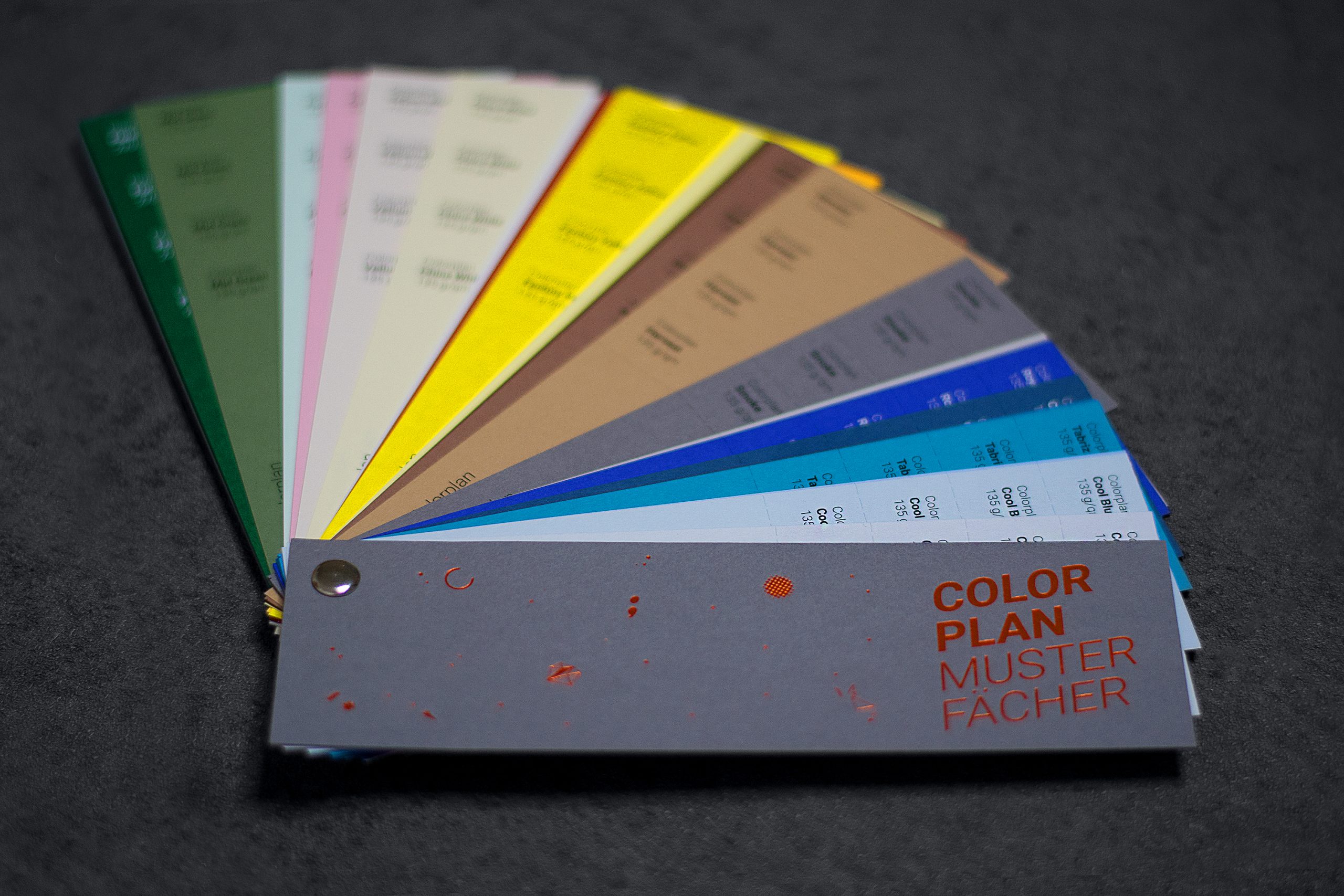 Farbfächer Colorplan Übersicht Papierfarben GF Smith